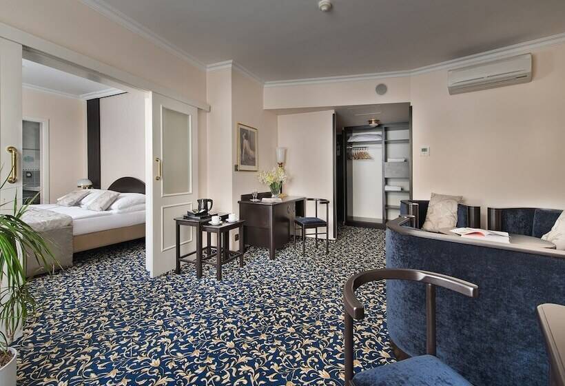 Fotos del hotel Ea Hotel Royal Esprit:  13