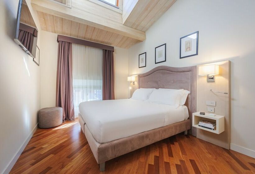 Fotos del hotel Embassy:  9