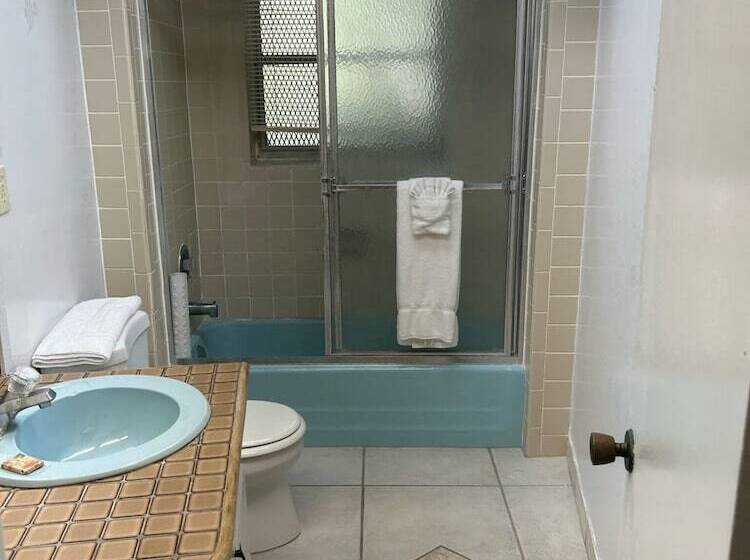 Hotel Freeport Resort & Club