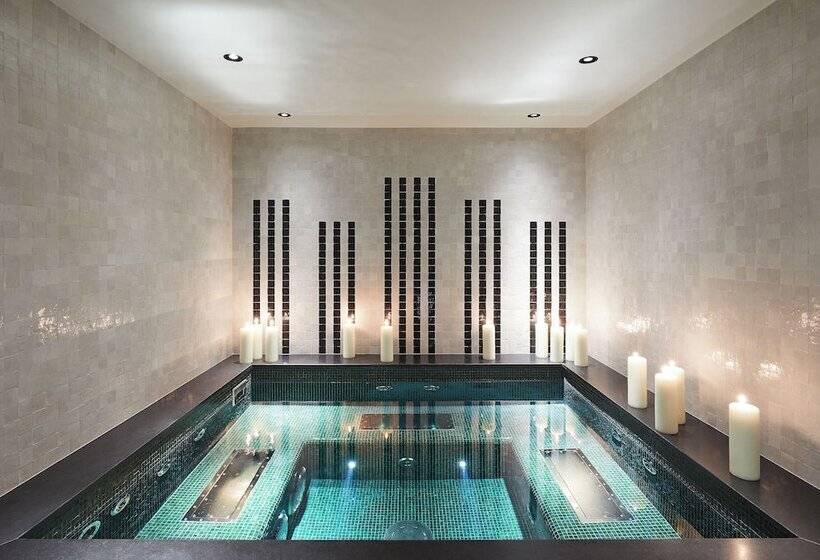 Fotos del hotel Grand Hôtel Du Palais Royal:  12