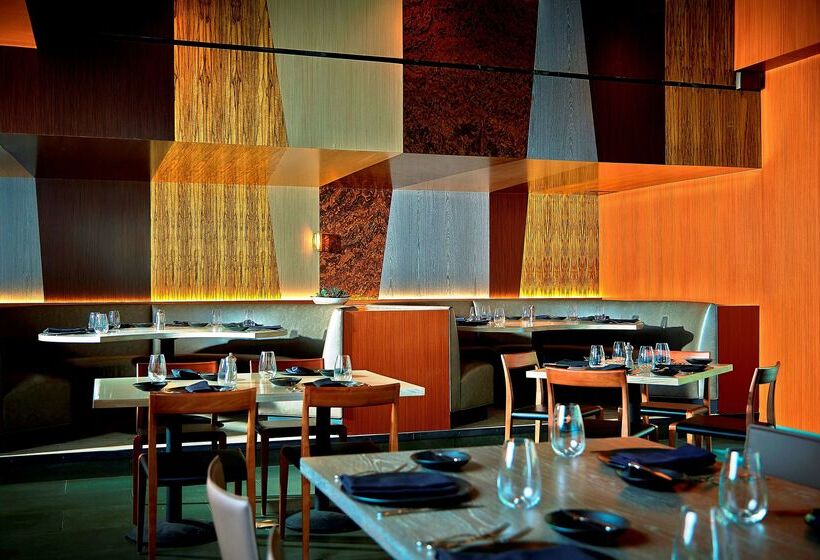 هتل The Highland Dallas, Curio Collection By Hilton