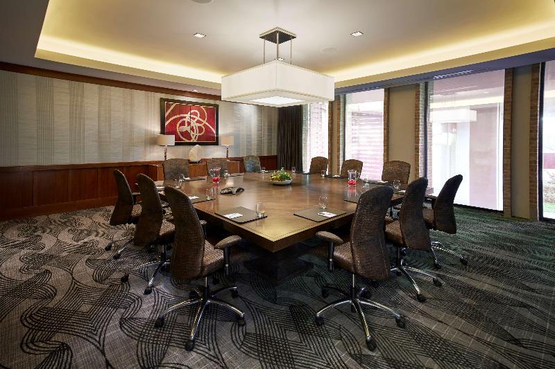هتل The Highland Dallas, Curio Collection By Hilton