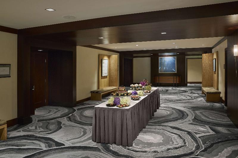 هتل The Highland Dallas, Curio Collection By Hilton