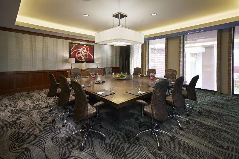 هتل The Highland Dallas, Curio Collection By Hilton