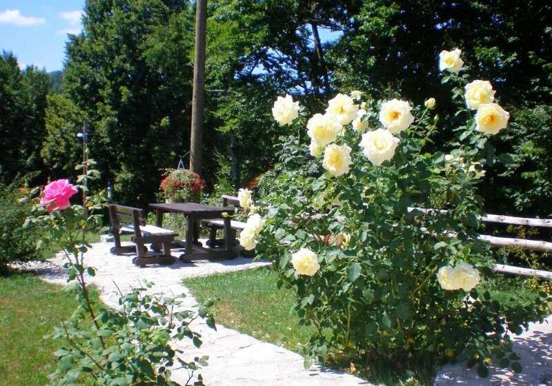 בית מלון כפרי Villa Lykos Plitvice