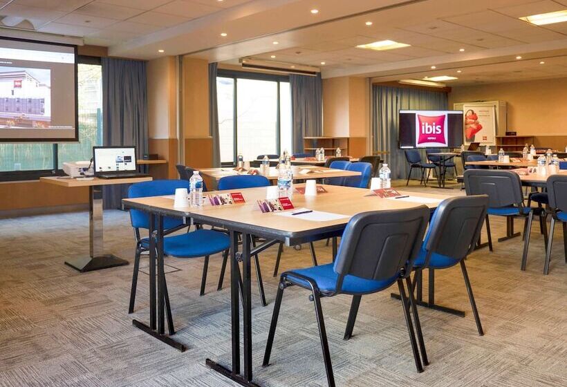 هتل Ibis Cannes Mandelieu