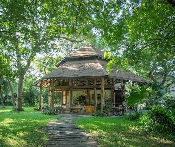هتل Kao Mai Lanna Resort