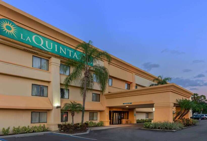 בית מלון כפרי La Quinta By Wyndham Tampa Brandon West