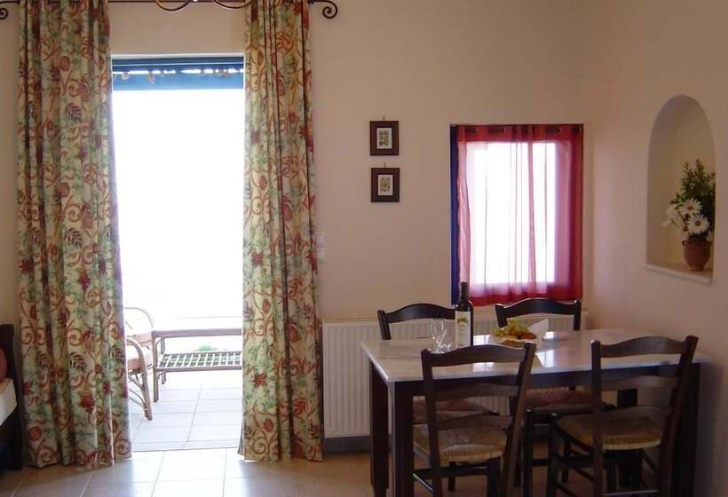 هتل Nymphes Luxury Apartments