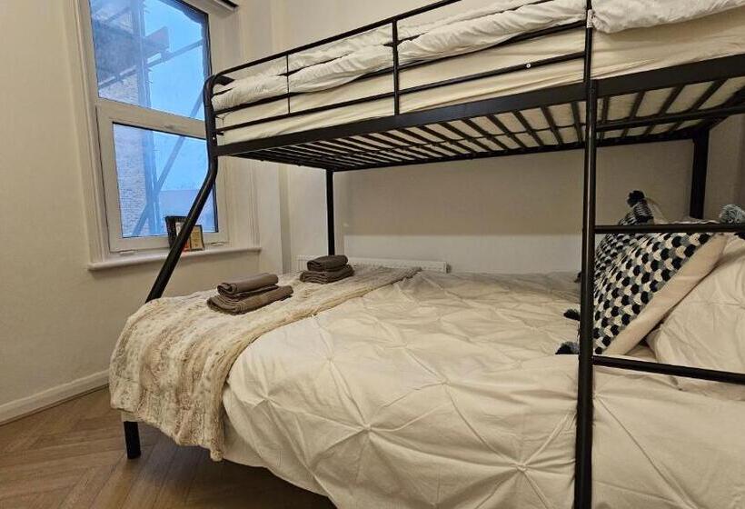 Fotos del hotel New Dome:  4