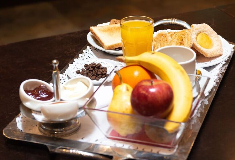 Park Silver Obelisco