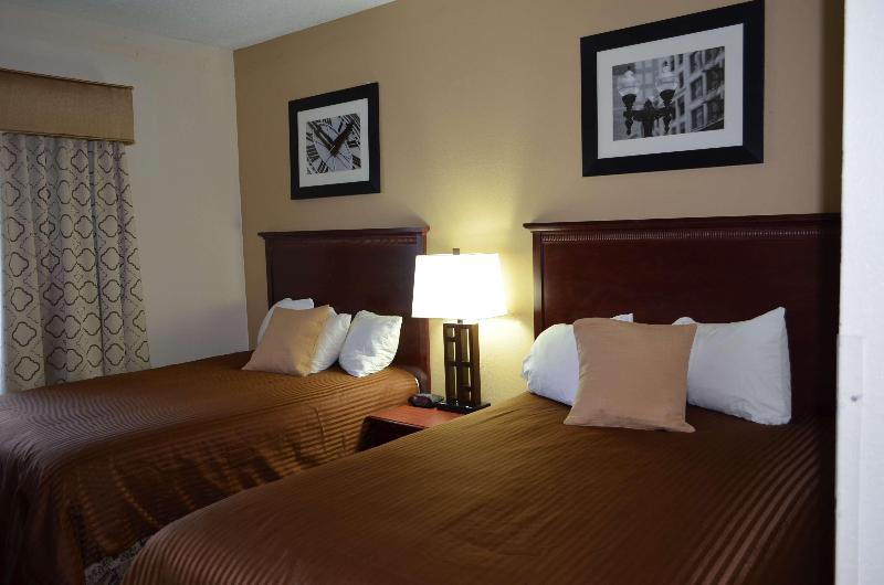 هتل Quality Suites