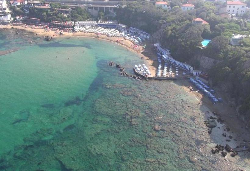 هتل Residenza Solferino Castiglioncello