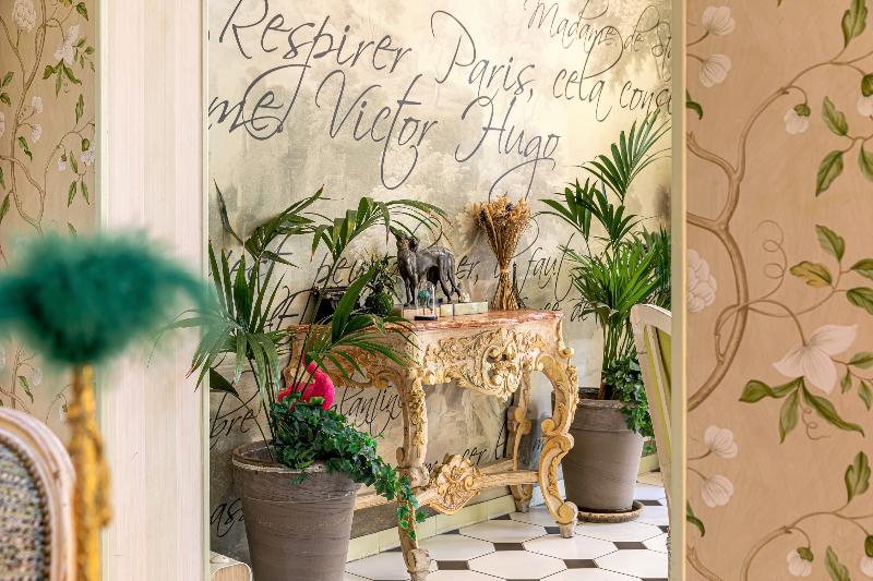 Fotos del hotel Romance Malesherbes By Patrick Hayat:  8