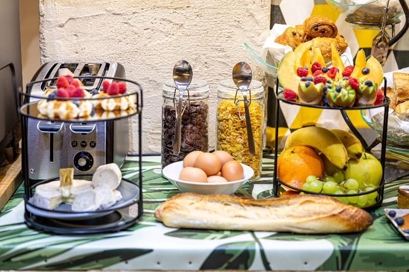 Fotos del hotel Romance Malesherbes By Patrick Hayat:  14