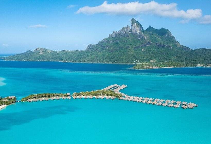 هتل The St. Regis Bora Bora Resort