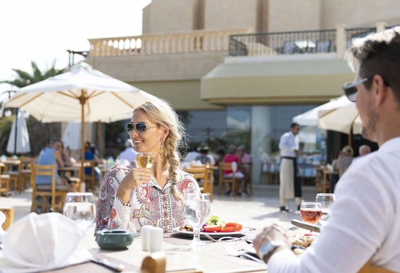 هتل Three Corners Fayrouz Plaza Beach Resort