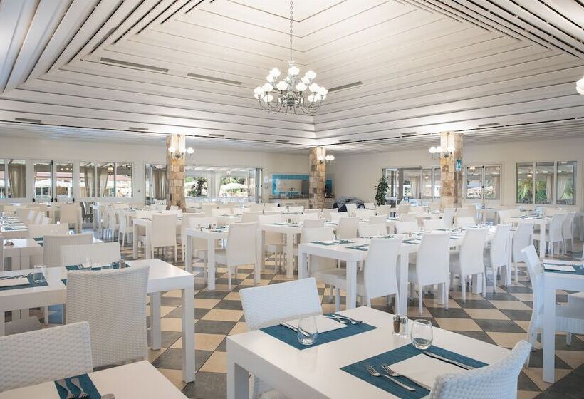 هتل Tirreno Resort