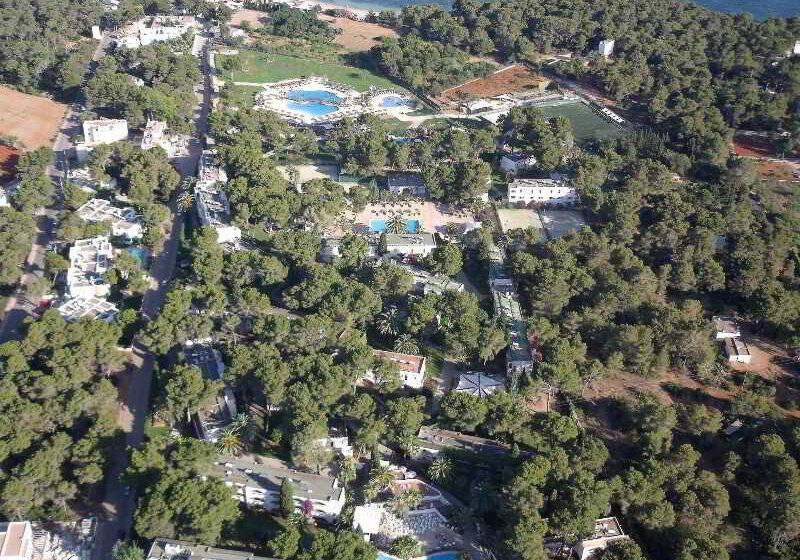 בית מלון כפרי Tui Magic Life Cala Pada   All Inclusive