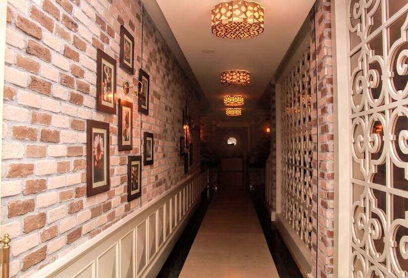 Vuni Palace Hotel & Casino & Spa