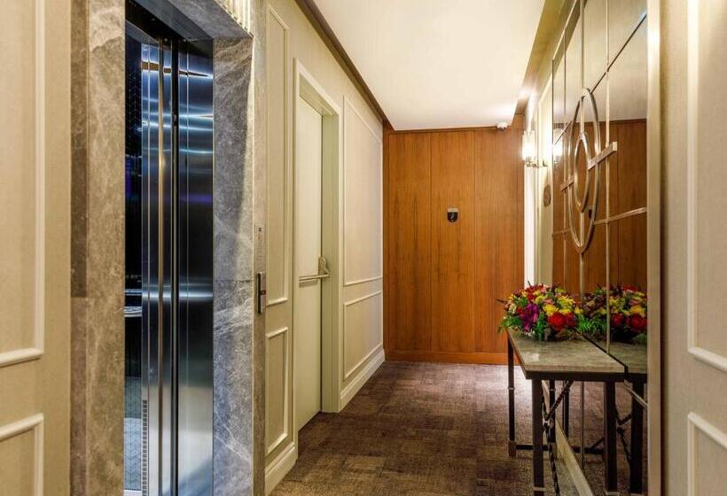 Fotos del hotel Amiral Palace:  23