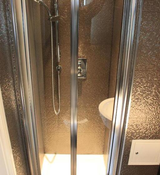 تختخواب و صبحانه Astors Belgravia