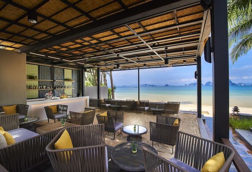 Hotel Amari Vogue Krabi