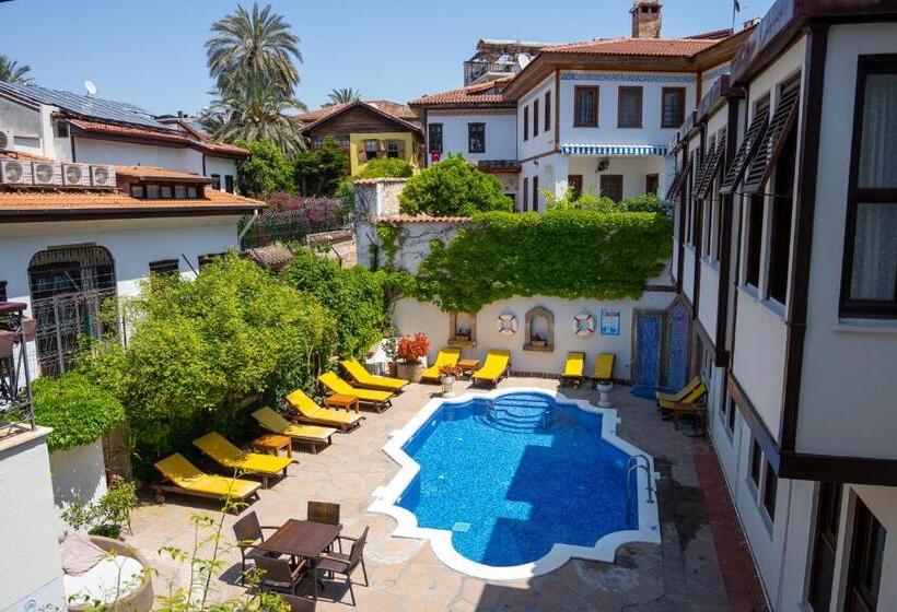 Aspen Hotel Kaleiçi