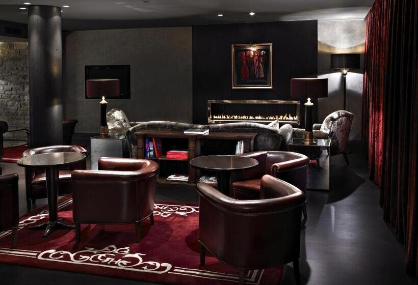 فندق Castillo de Gorraiz & Spa