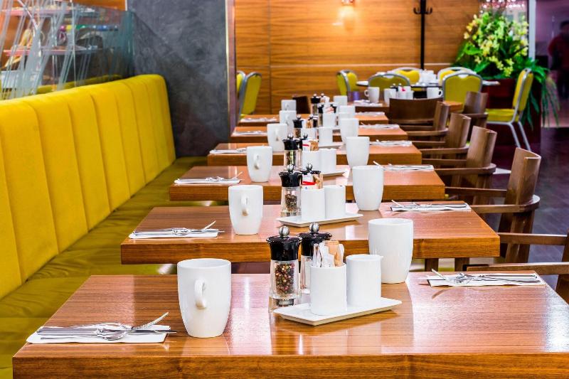 هتل Courtyard By Marriott Pilsen