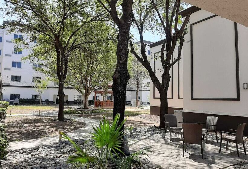 Fotos del hotel Courtyard Monterrey Airport: 1 Fotos del hotel Courtyard Monterrey Airport: 1