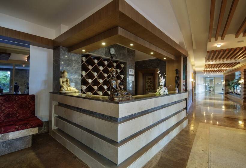 هتل Crystal Admiral Resort Suites & Spa  Ultimate All Inclusive