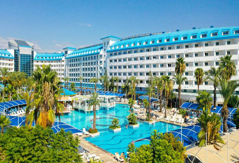 هتل Crystal Admiral Resort Suites & Spa  Ultimate All Inclusive