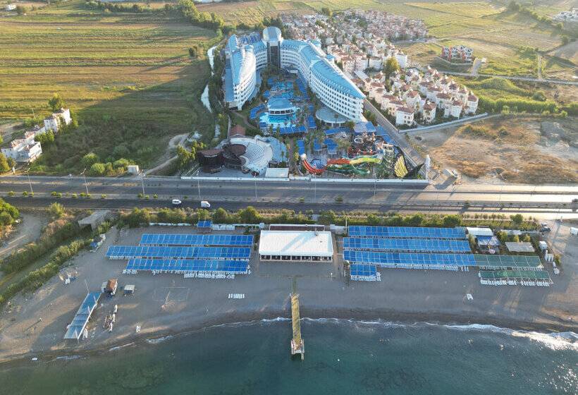 هتل Crystal Admiral Resort Suites & Spa  Ultimate All Inclusive