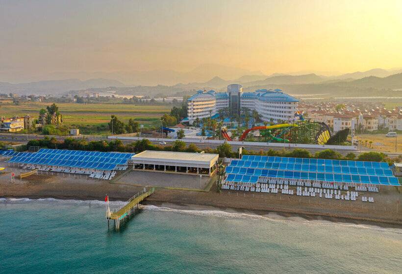 هتل Crystal Admiral Resort Suites & Spa  Ultimate All Inclusive