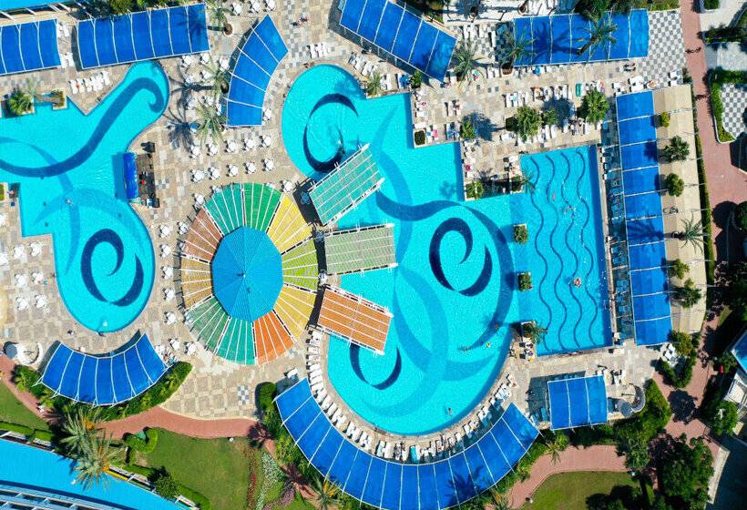 هتل Crystal Admiral Resort Suites & Spa  Ultimate All Inclusive