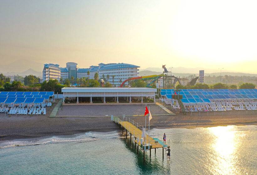 هتل Crystal Admiral Resort Suites & Spa  Ultimate All Inclusive