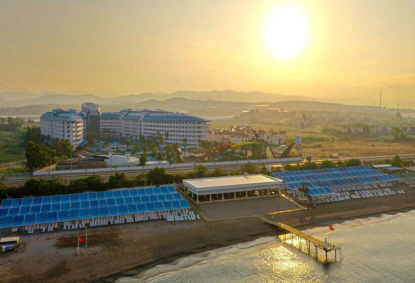 هتل Crystal Admiral Resort Suites & Spa  Ultimate All Inclusive