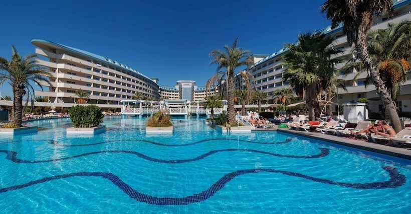 هتل Crystal Admiral Resort Suites & Spa  Ultimate All Inclusive
