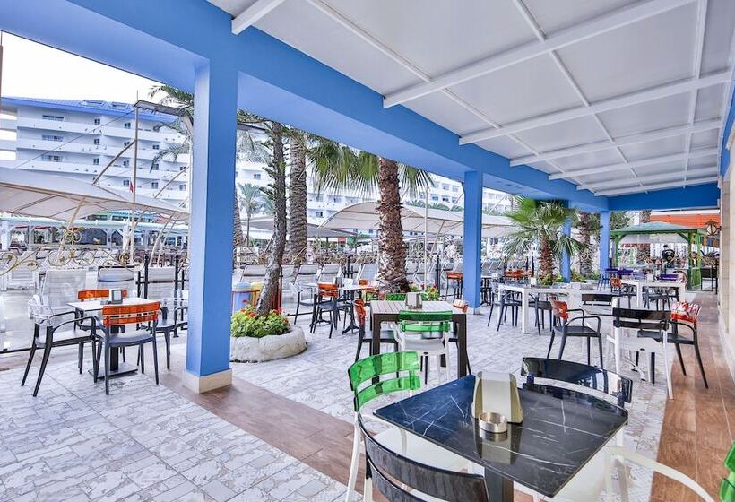 هتل Crystal Admiral Resort Suites & Spa  Ultimate All Inclusive
