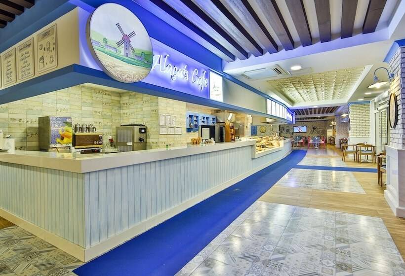 هتل Crystal Admiral Resort Suites & Spa  Ultimate All Inclusive