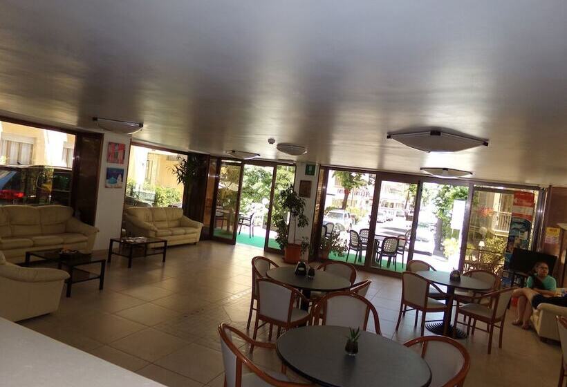 בית מלון כפרי Fellini Rimini