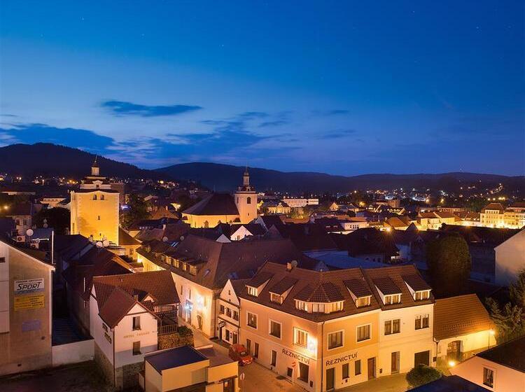 هتل Grand Litava Beroun