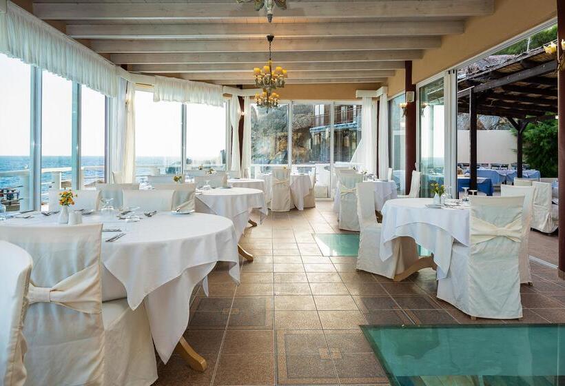هتل Kalypso Cretan Village Resort & Spa