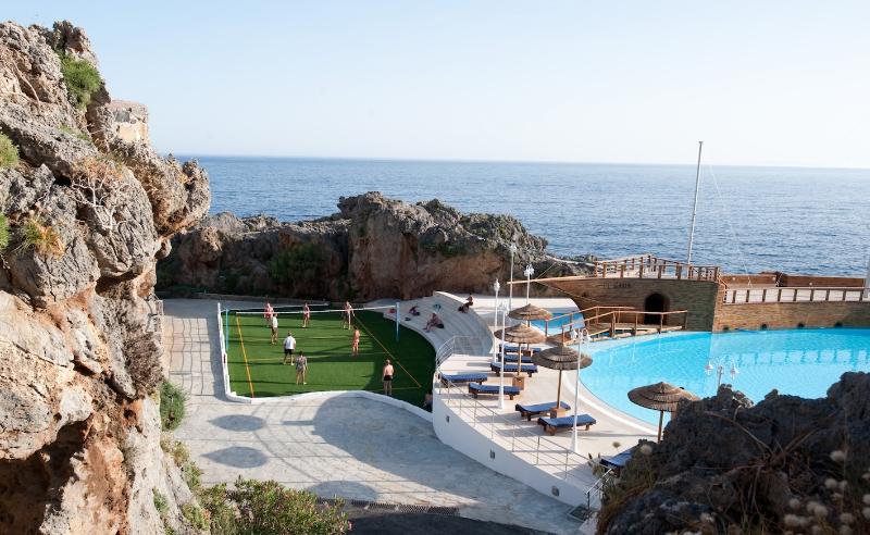 هتل Kalypso Cretan Village Resort & Spa