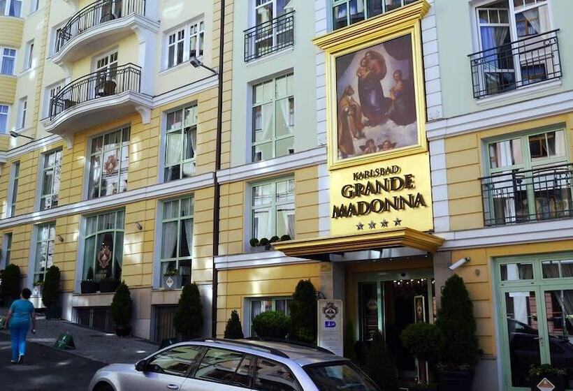 Hotel Karlsbad Grande Madonna