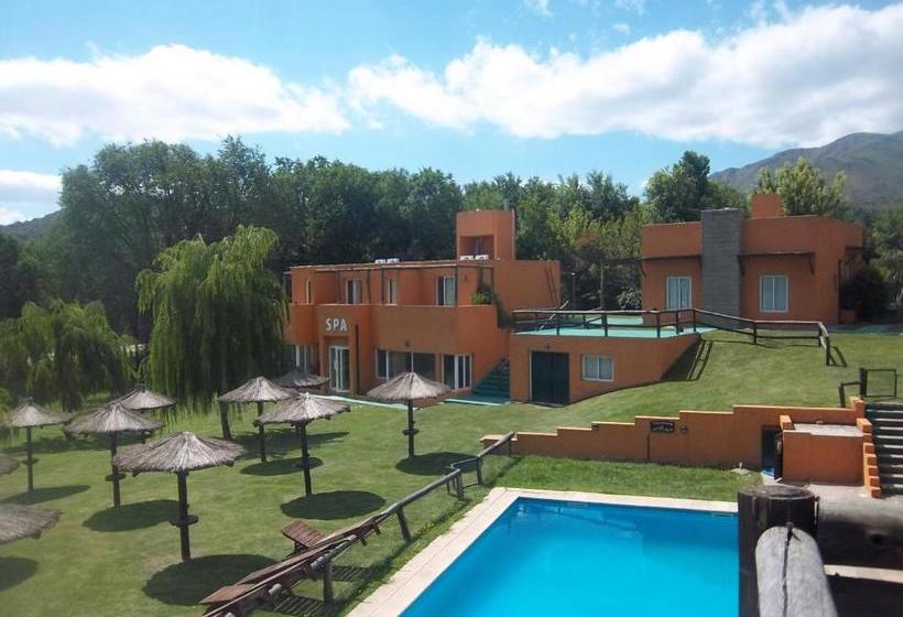 هتل Posada Terrazas Con Pileta Climatizada