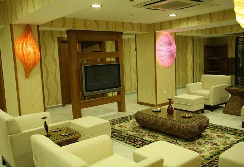 هتل Latanya Palm & Spa Airport Antalya