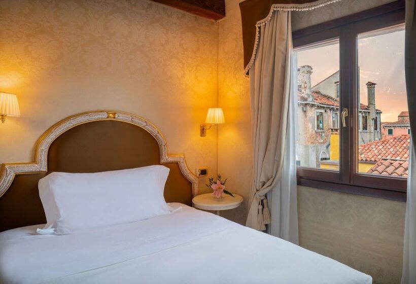 هتل Maison Venezia | Una Esperienze