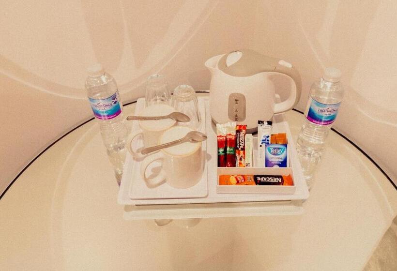 Fotos del hotel Mayfield Lodge:  2